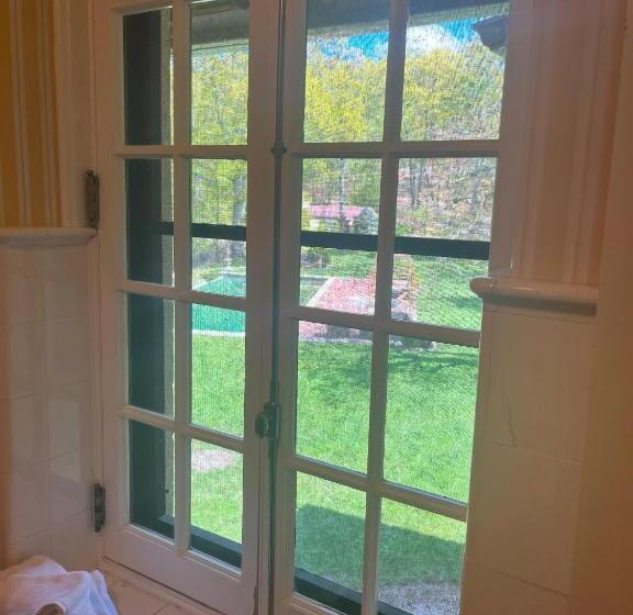 مبيت وإفطار Rushmore Estate