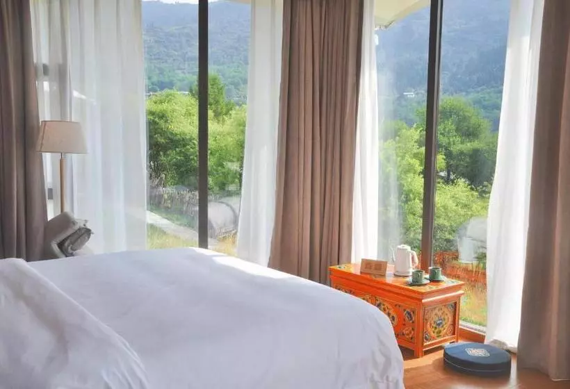 Hotelli 九寨沟阿布氇孜民宿jiuzhaigou Valley Abluzi B&b