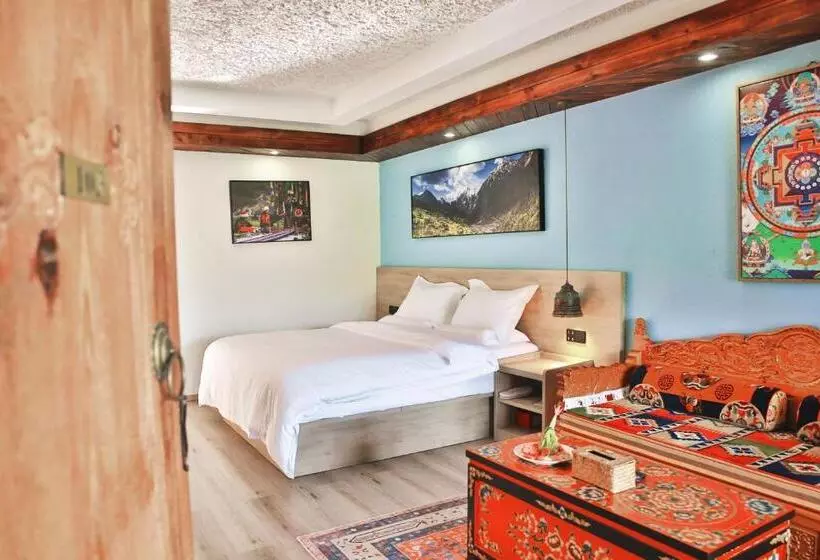 Hotelli 九寨沟阿布氇孜民宿jiuzhaigou Valley Abluzi B&b