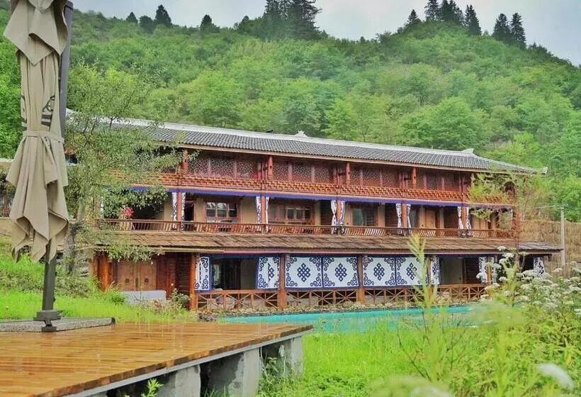Hotelli 九寨沟阿布氇孜民宿jiuzhaigou Valley Abluzi B&b