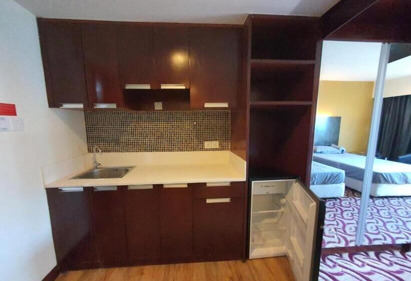 Отель South China Sea Place Suites At Ming Garden, Near Imago, Sutera Avenue Kk