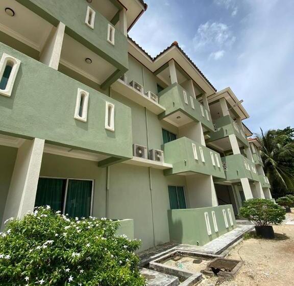 Kapas Coral Beach Resort