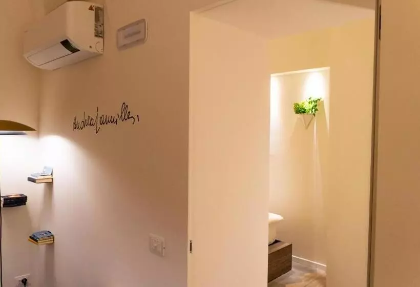 پانسیون Notti D Autore Suites