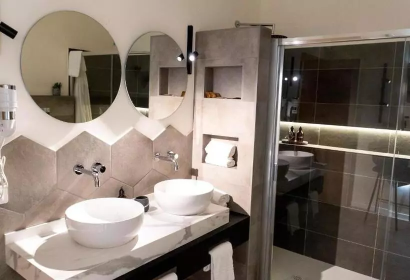 پانسیون Notti D Autore Suites