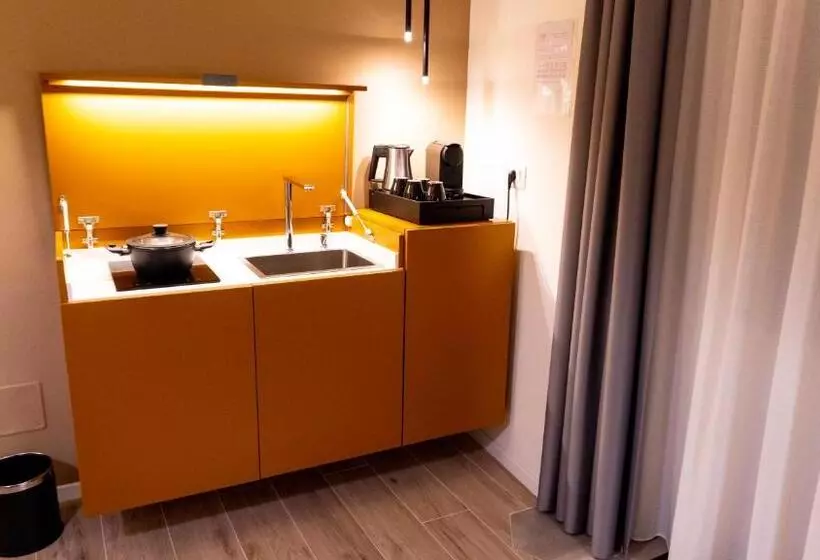 پانسیون Notti D Autore Suites