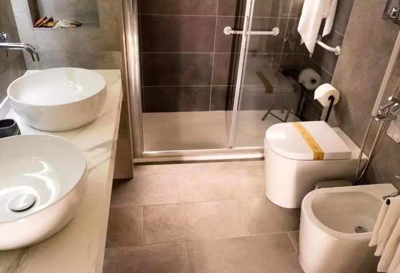 پانسیون Notti D Autore Suites