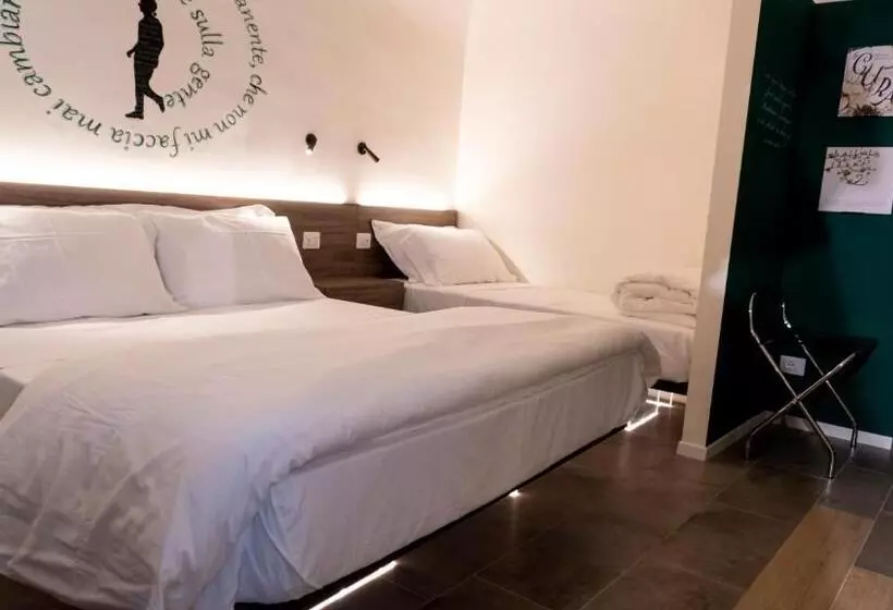 پانسیون Notti D Autore Suites