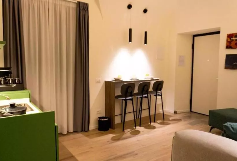 پانسیون Notti D Autore Suites