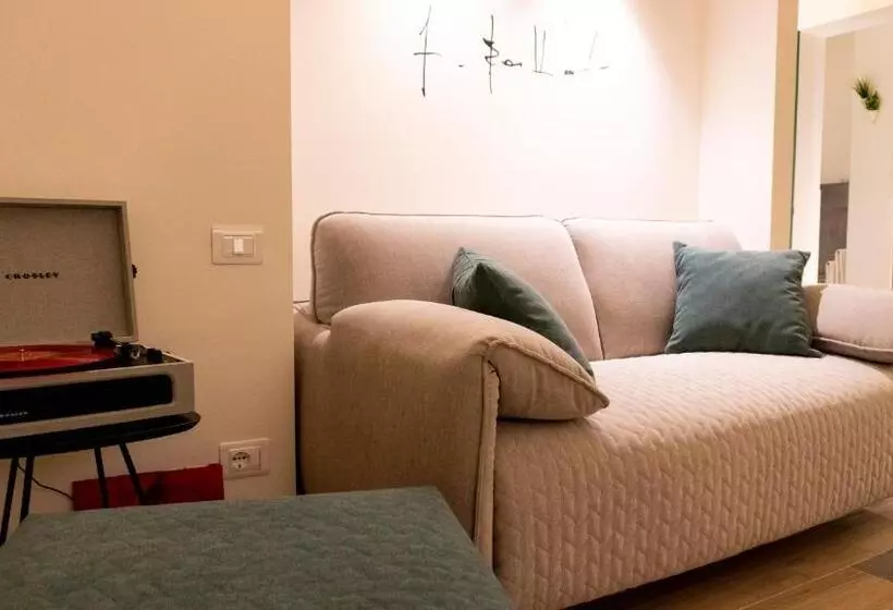 پانسیون Notti D Autore Suites
