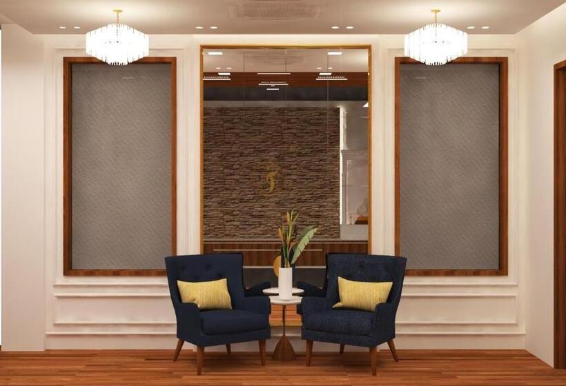 New Hotel Snow Crest