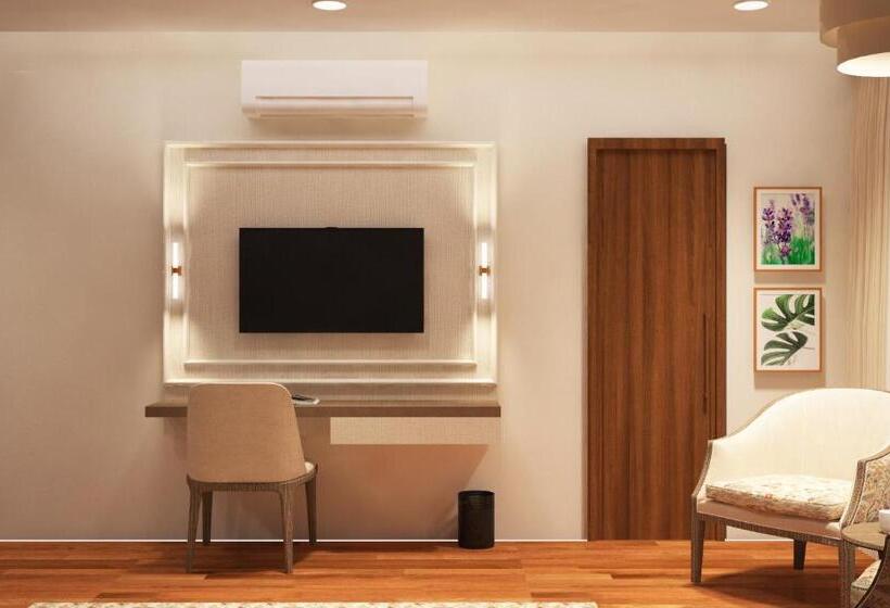 New Hotel Snow Crest