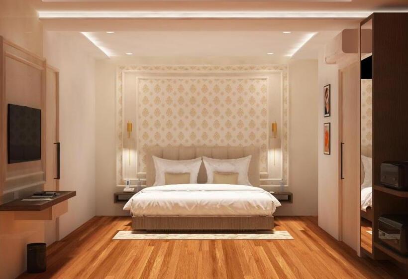 New Hotel Snow Crest