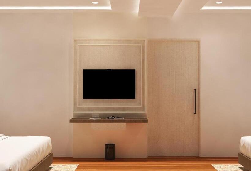 New Hotel Snow Crest