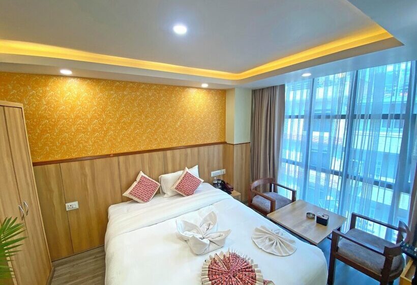 هتل Lumbini Airport