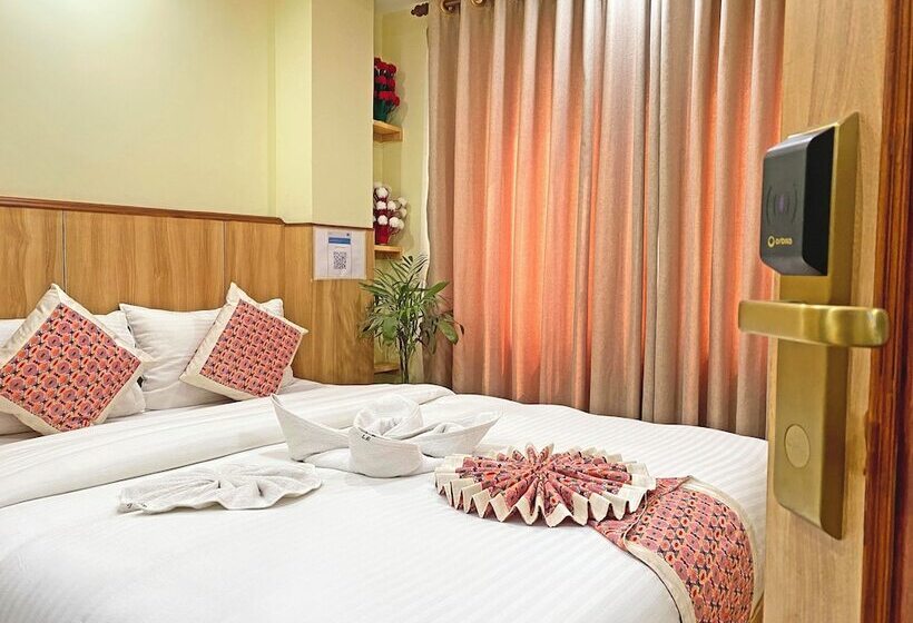 هتل Lumbini Airport