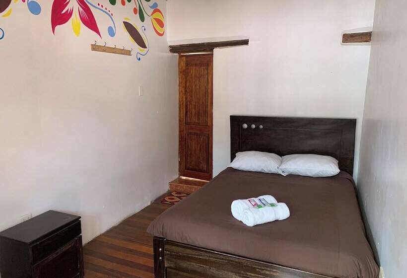 ベッドアンドブレックファースト Pacha House