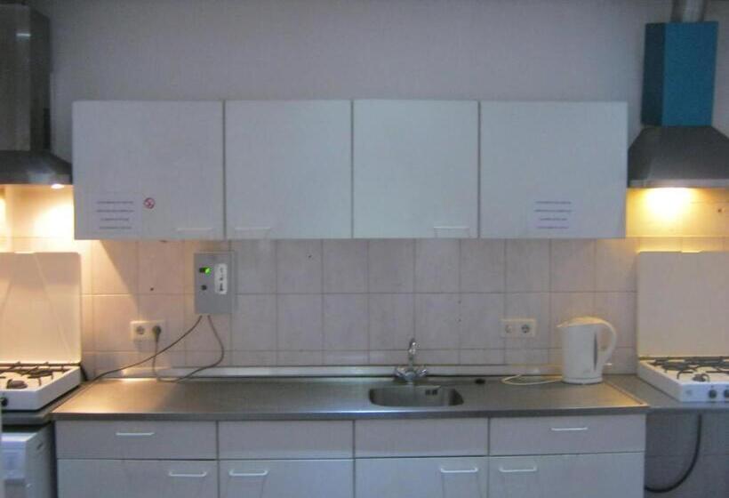 فندق صغير Pension Zevenbergen