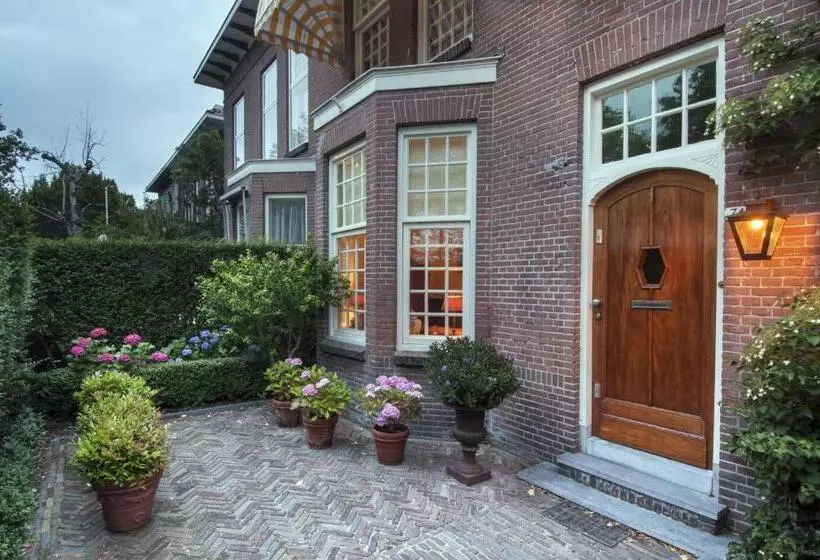 B&b De Schiedamse Suites