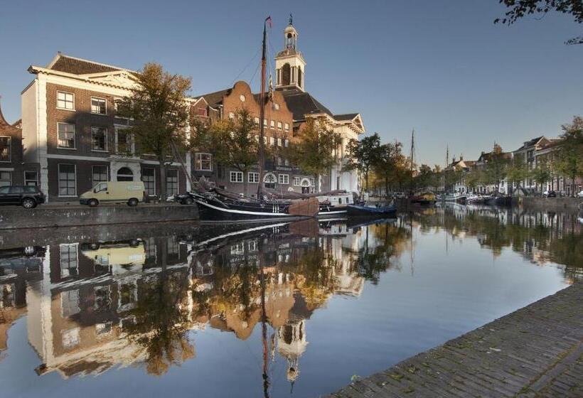 B&b De Schiedamse Suites