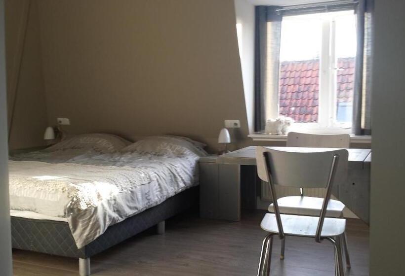 مبيت وإفطار Logies Ommes!