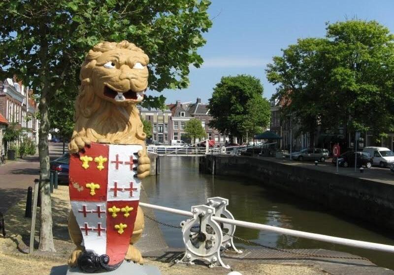 مبيت وإفطار Logies Ommes!