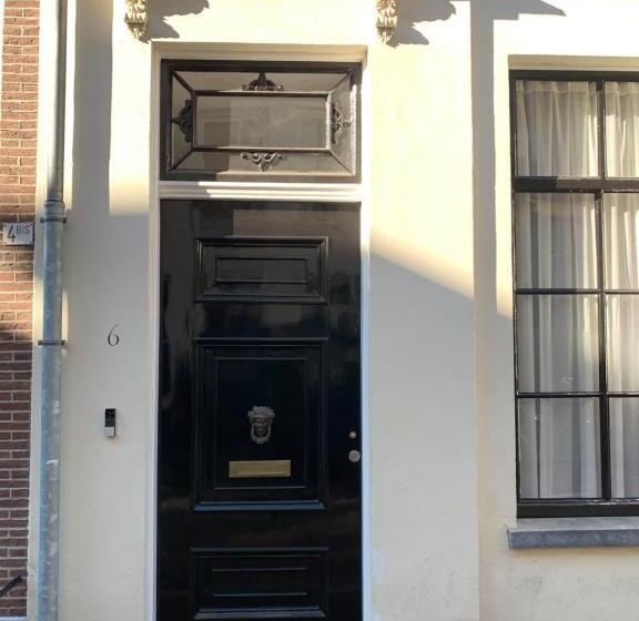 مبيت وإفطار Zocher6 Bnb A Monumental Town House In The City Center