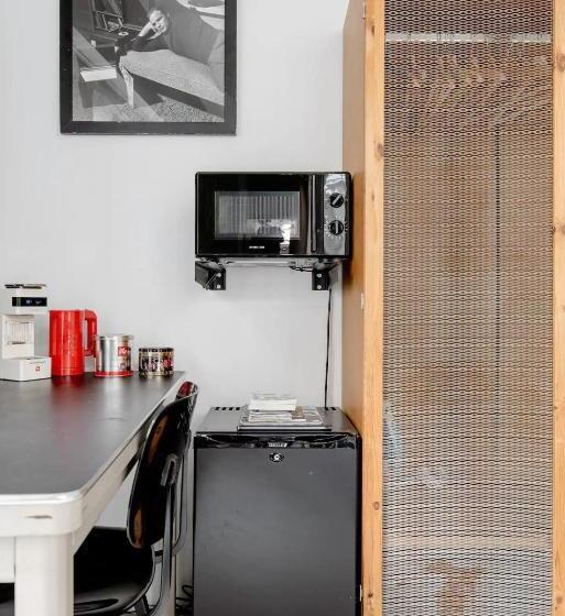 مبيت وإفطار Zocher6 Bnb A Monumental Town House In The City Center