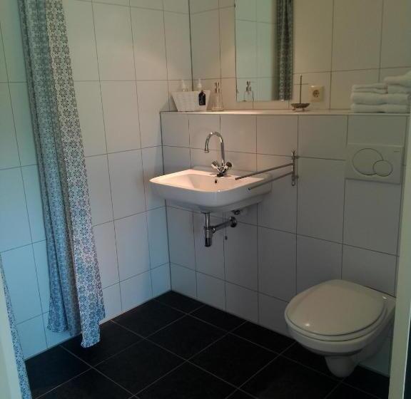 Bed & Breakfast Uiterburen