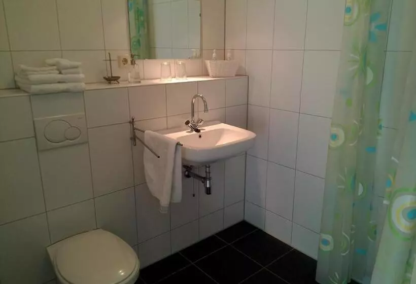 Bed & Breakfast Uiterburen