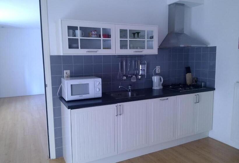 Bed & Breakfast Uiterburen