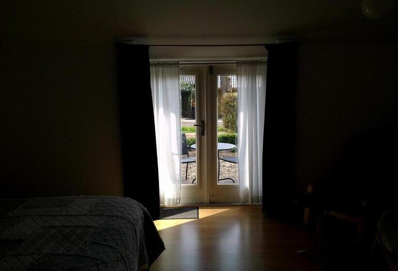 Bed & Breakfast Uiterburen