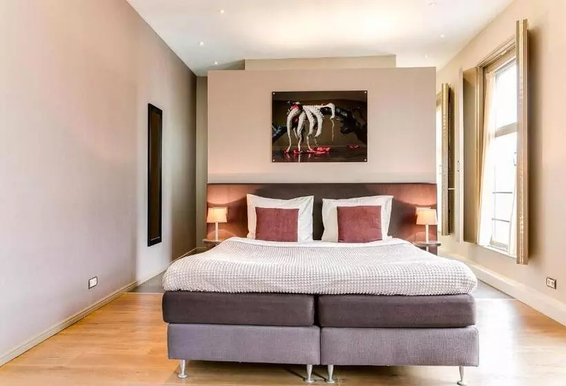 Brasss Hotel Suites