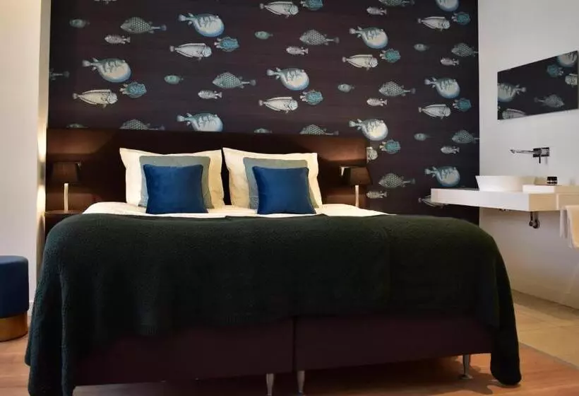 Brasss Hotel Suites