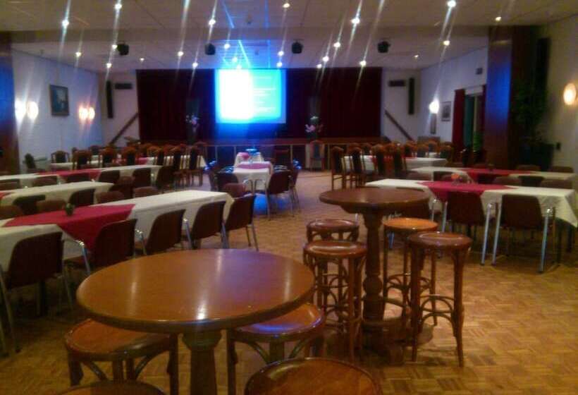 Hostel Herberg De Esborg Scheemda