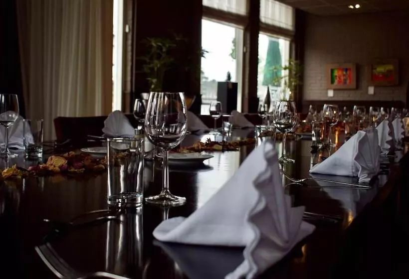 Hotelli Restaurant Waddinxveen