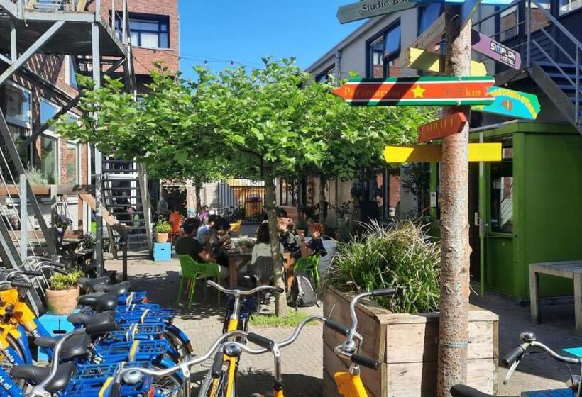 בית מלון כפרי Simplon Hostel