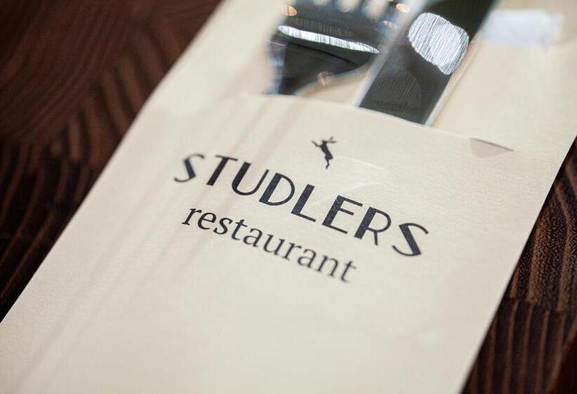 Отель Van Renenpark