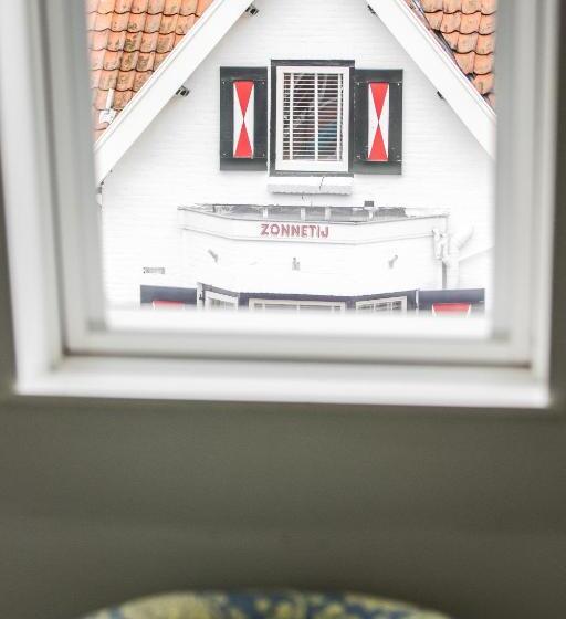 Отель Van Renenpark