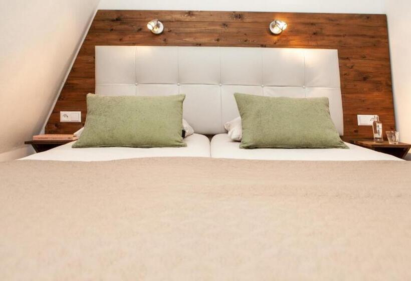 Отель Van Renenpark