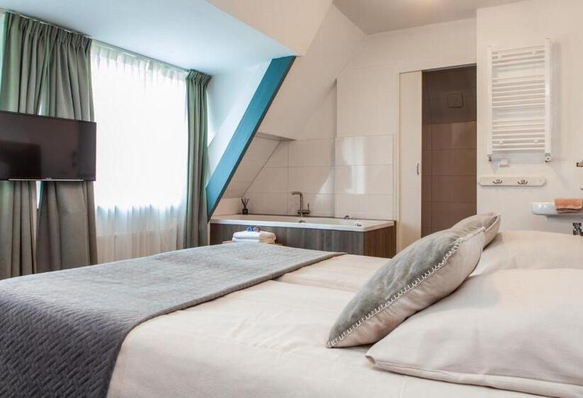 Отель Van Renenpark