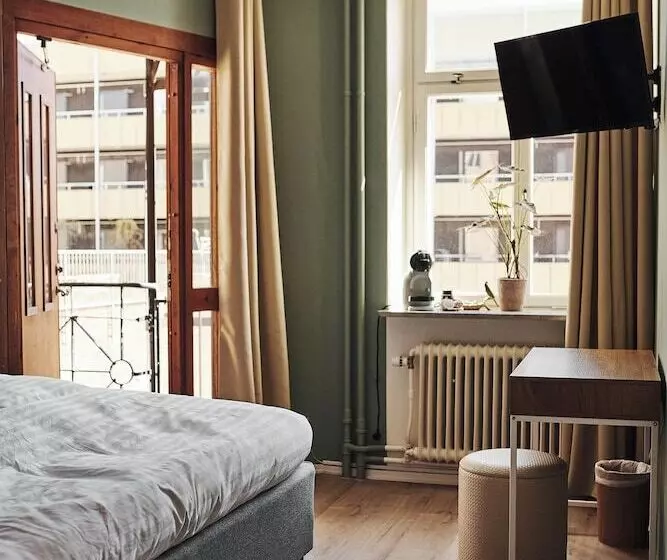 ホテル L Slottsgatan