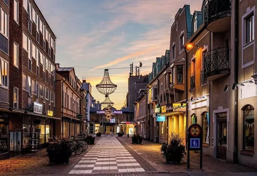 ホテル L Slottsgatan