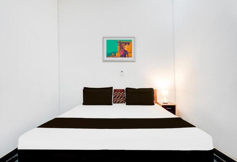 Отель Oyo Royal Residency