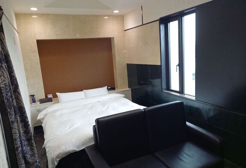 Hotel C Plus   Adult Only