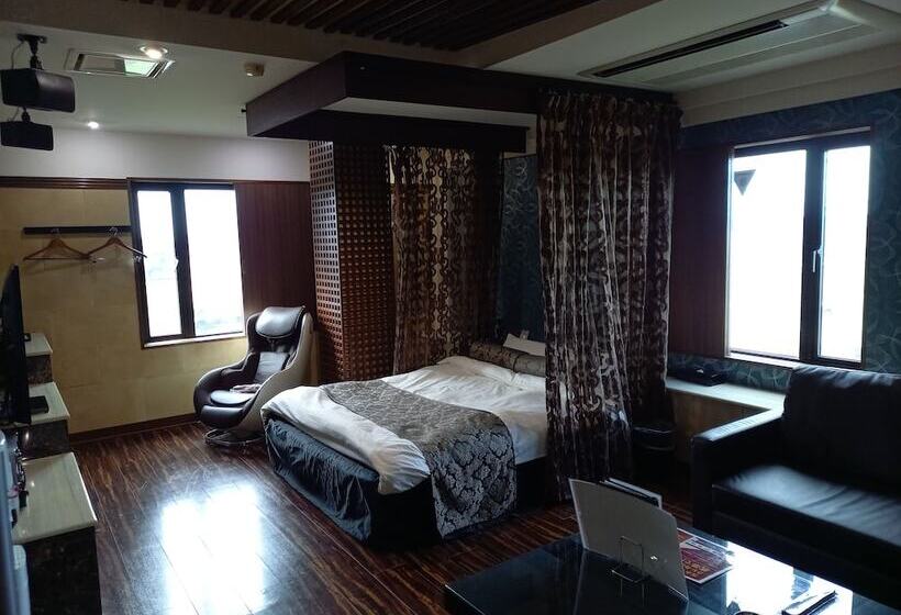 Hotel C Plus   Adult Only