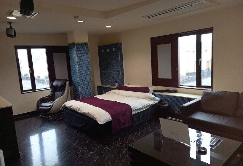 Hotel C Plus   Adult Only