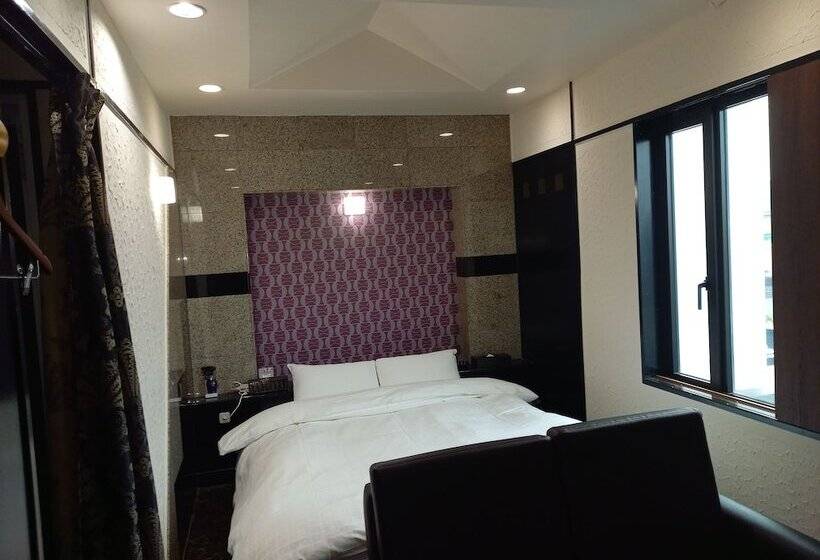 Hotel C Plus   Adult Only