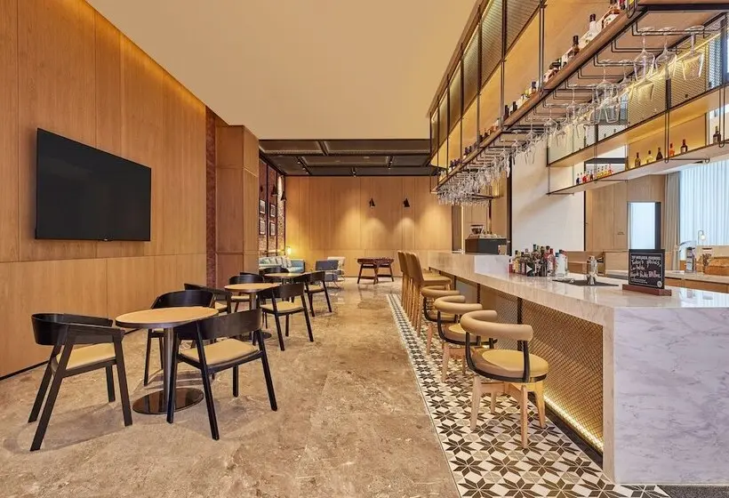 هتل Four Points By Sheraton Changsha, Tianxin