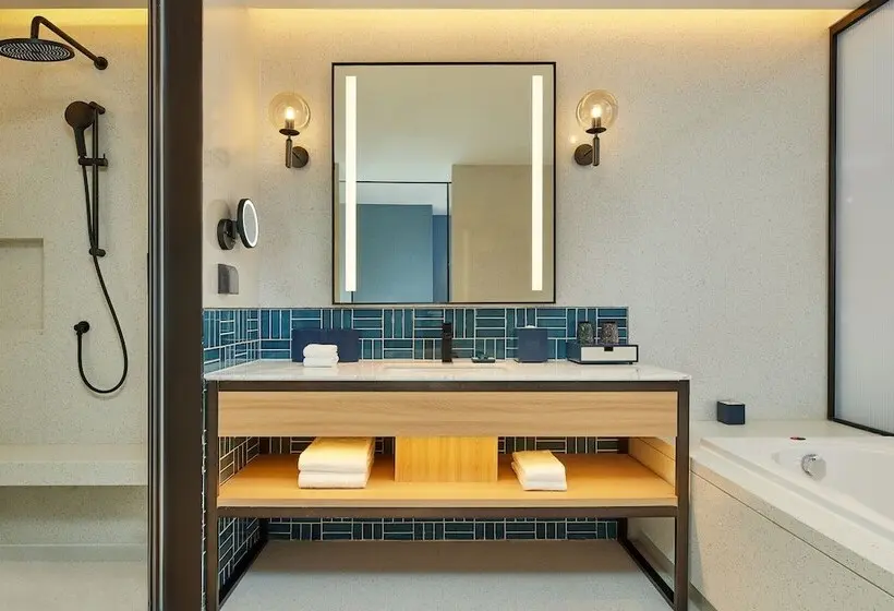 هتل Four Points By Sheraton Changsha, Tianxin