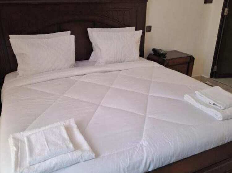 هتل The Sailors Address